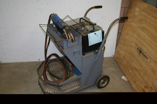 Aircraft dimpling machine for rivet countersinking ati