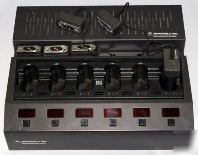 Motorola rln-1001A saber rack charger conditioner