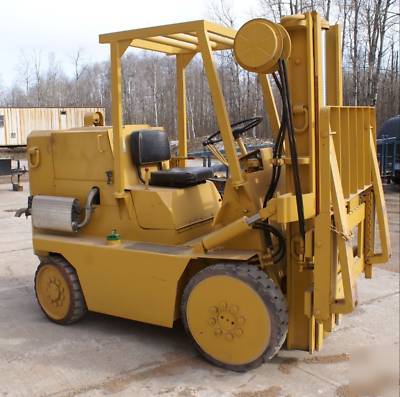 Windham 6000 lb tri-mast forklift diesel