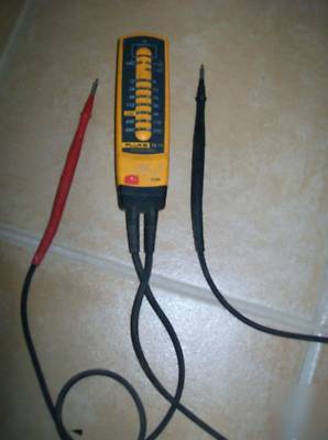 Fluke T2 electrical tester voltage and continuity