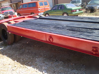 Low boy trailer 18 ton for heavy equipment