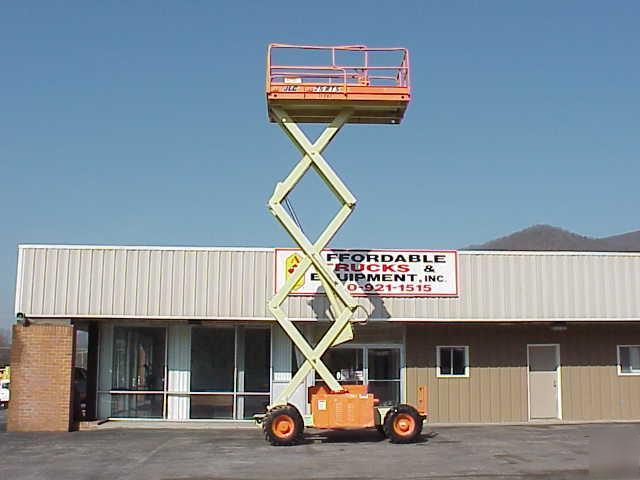 Jlg 25RTS diesel 25 rts rough terrain 4X4 scissor lift