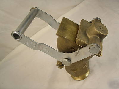 Wesco 272034 heavy duty self closing brass gate valve 2