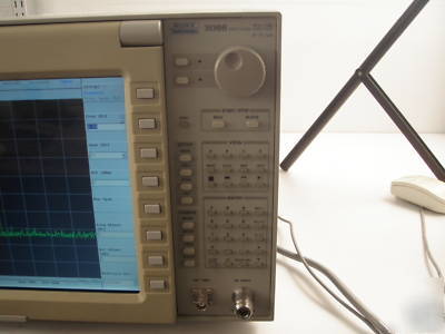 Tektronix 3066 realtime spectrum analyzer