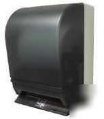 Palmer fixture auto-transfer roll towel dispenser