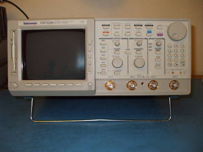 Tektronix TDS520B 500 mhz 4CH 1GS/s oscilloscope