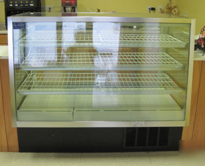 Spartan-refrigerated pastry/display case 12296 bakery