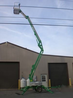 Genie tmz-34/19 towable electric articulating boom lift