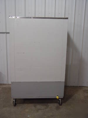 Hussmann open refrigerated merchandiser grab-n-go 40