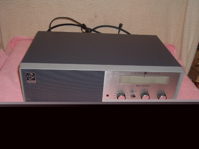 Ge mastr royal executive radio transmitter receiver