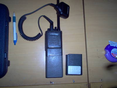 Motorola MT1000 16 channel vhf 136-174 8 chan scan