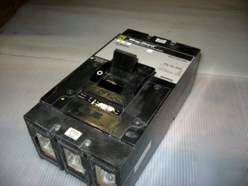 Square d mag-gard trip circuit breaker LAL36400028M