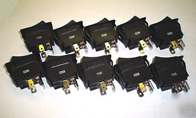 Basic on-off rocker switch 20AMP, lot of 10 