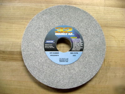 New grinding wheel 7X1/2X1 1/4 32AA46KVTR norton 