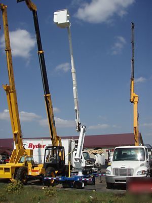 06 skylift with altec AT37-g bucket boom lift must see