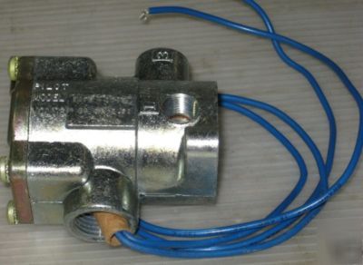 2- schrader bellows air solenoid control valve K0751019