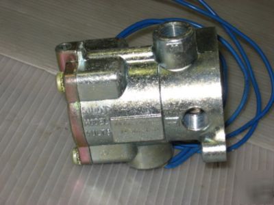 2- schrader bellows air solenoid control valve K0751019