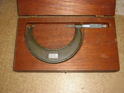Lufkin rule 1945V micrometer caliper - used