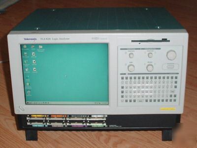 Tektronix TLA624 logic analyzer 136 channel 