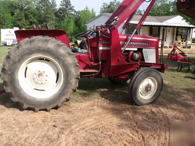 International 454 with case 2200 loader & implements