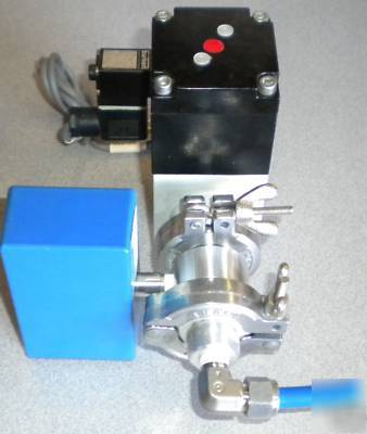 Leybold ag right angle valve w/ 275 mini-convectron