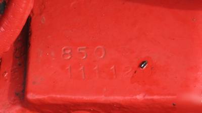 Ford 850 antique tractor 1956 row crop wide front conv