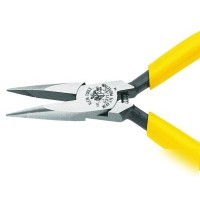 Klein heavy-duty short nose plier D317-5C