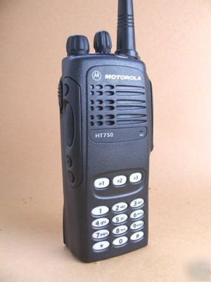Mint motorola HT750 vhf 16CH portable radio w/dtmf