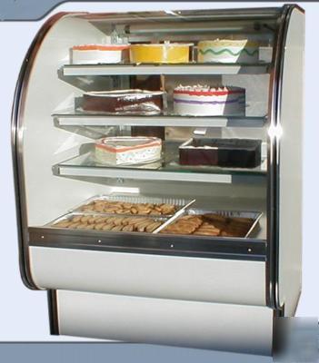 Leader counter refrigerated bakery curved case 48