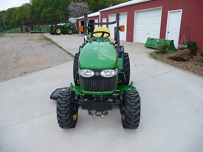 2008 john deere 2320 4WD tractor 54 deck 91 hrs.