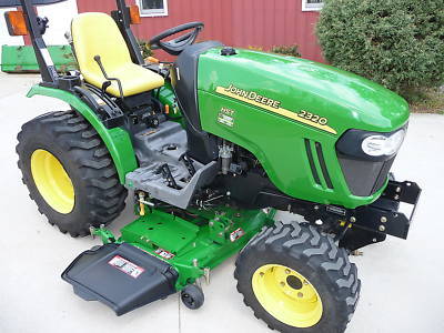 2008 john deere 2320 4WD tractor 54 deck 91 hrs.