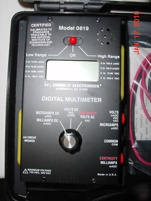 Check-it 0619 digital multimeter 