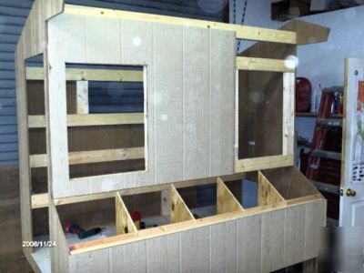 Fancy chicken coop plans, photos and material list