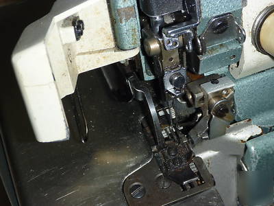Juki mo-812 class DD6 4 thread serger sewing machine ~ 