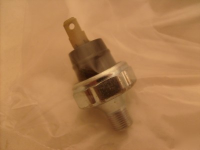 Oshkosh pressure switch # 59997AX 1/8