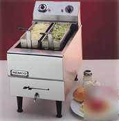 New nemco 6750 countertop broiler - 240 volt