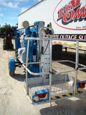 2002 genie TMZ34/19 tow behind boom lift electric