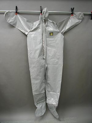 New kappler dupont tychem cpf 2 hooded coverall 3XL 