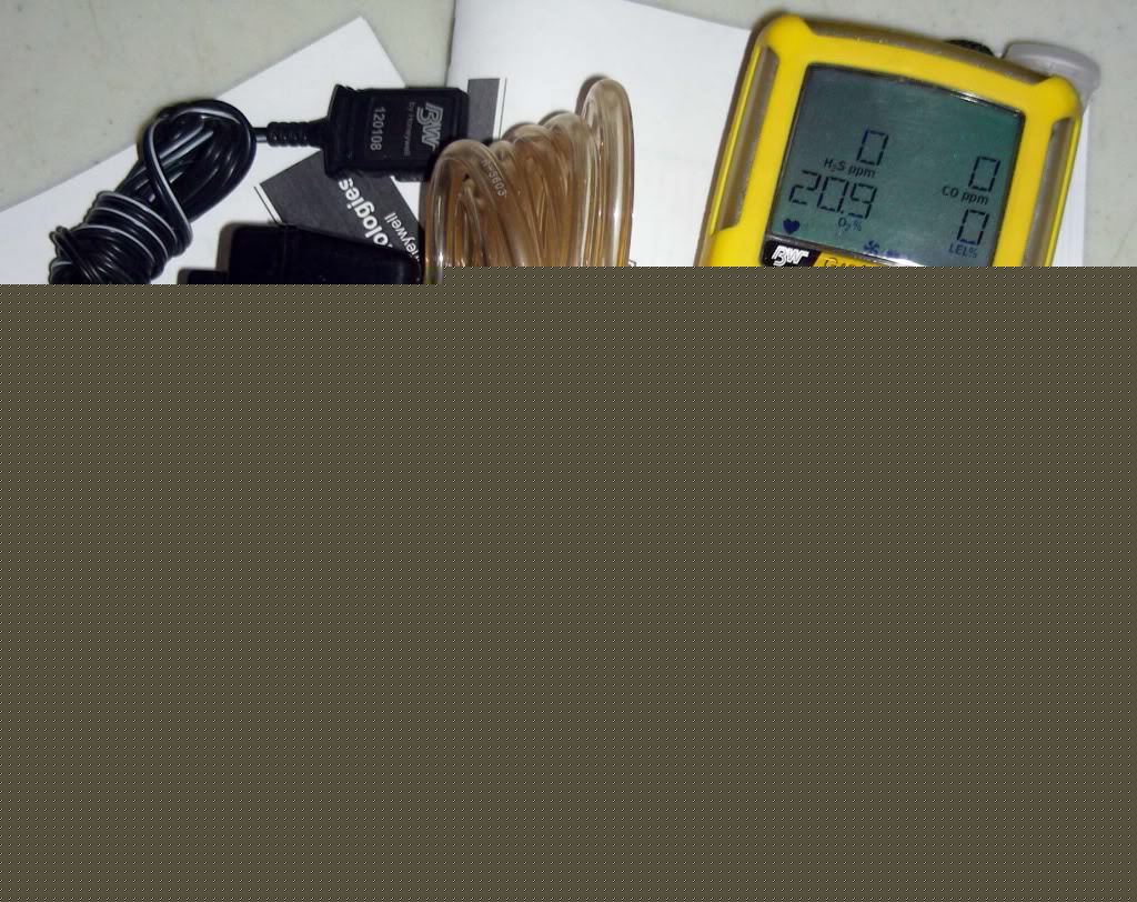 Bw gas alert max- xt O2 co H2S lel calibrated w/pump