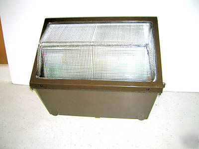 400 watt metal halide wallpack photo controlwith lamp