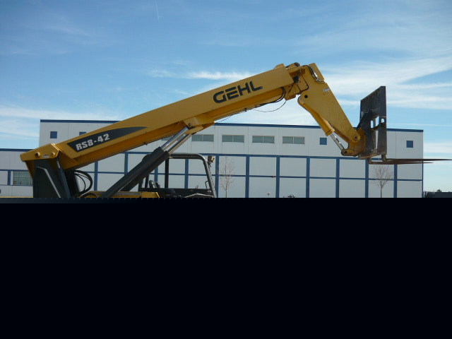 2005 gehl RS8-42 reach forklift telehandler shooting bo