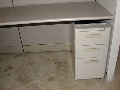 Desk - herman miller cubicle for home or office