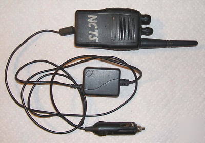 LT3188 uhf handheld business radio set of 5