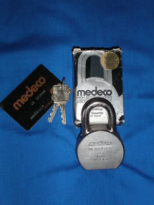 Medeco biaxial padlock - 57-2 metrolock