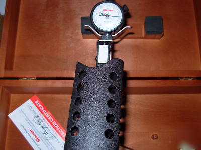 Starrett 1150 2-4 inch range snap gage with indicator