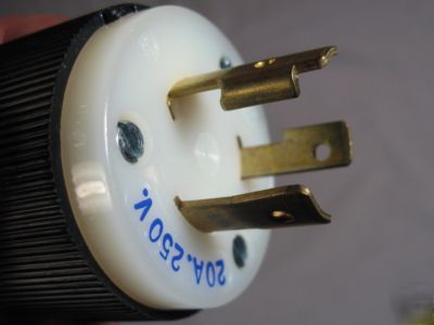 New brand hubbell 2321 20AMP 250VOLT twist-loc plug
