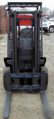 Tcm 4000# cushion tired forklift, full see-thru mast