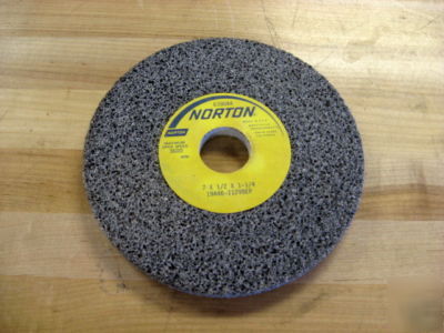 New grinding wheel 7X1/2X1-1/4 19A46I12VBEP norton 