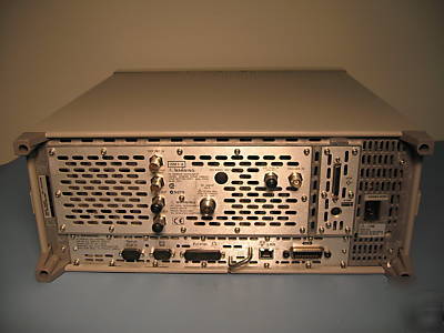 Agilent / hp E4406A 7MHZ-4GHZ vector signal analyzer