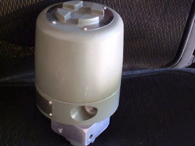 Bristol babcock remote set regulator 9110-00A-122-120